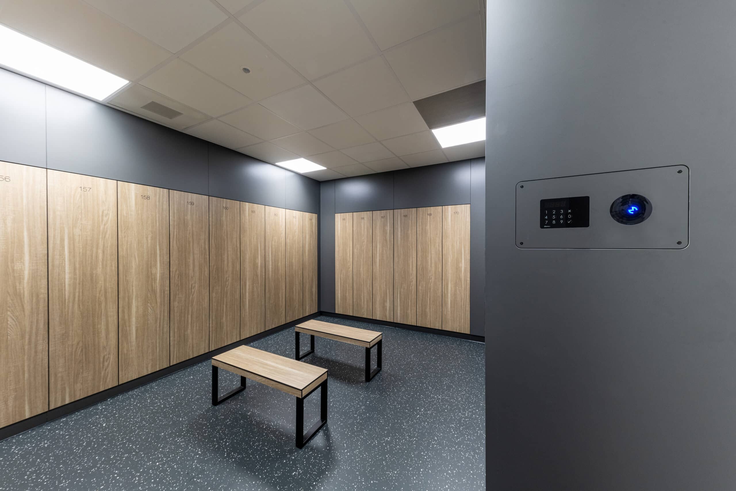 WEWO IC volkern lockers kleedruimte oss hr 7 scaled 1